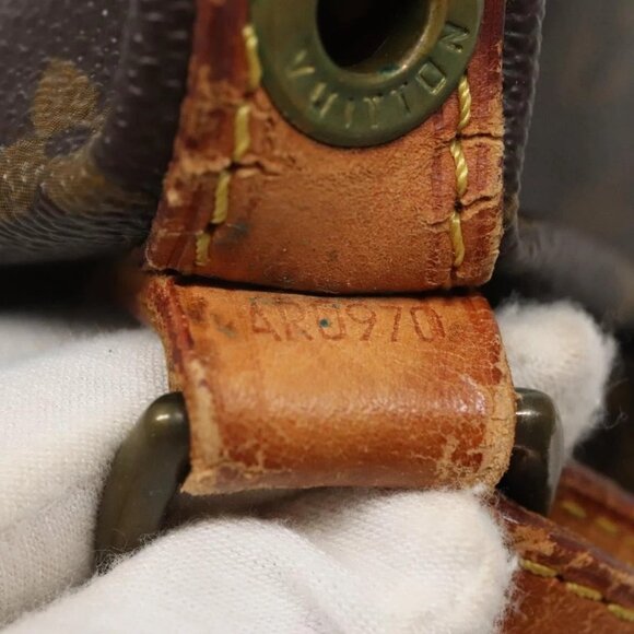 LOUIS VUITTON Monogram Noe Shoulder Bag LV Auth - Picture 14 of 16